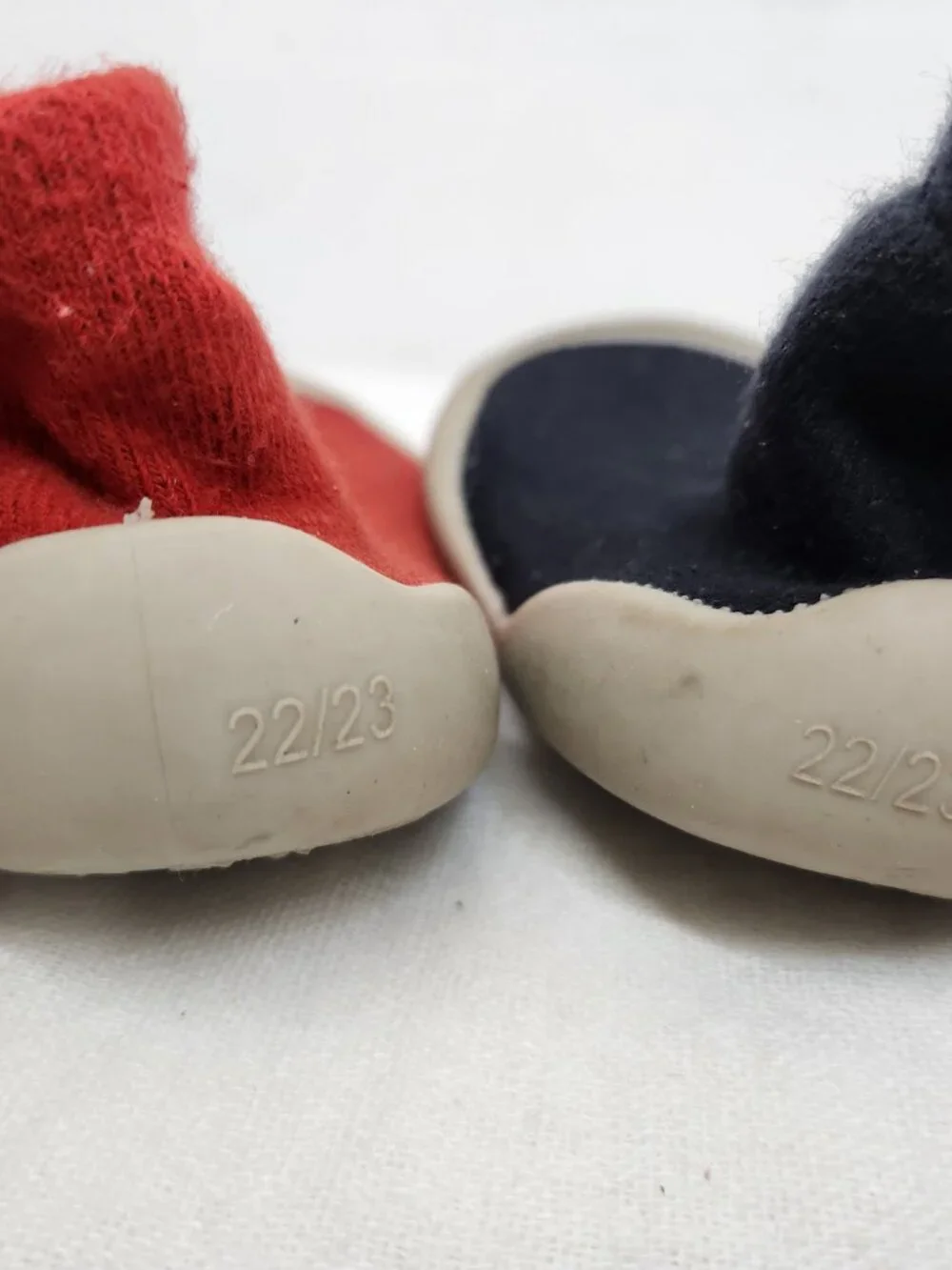 12-18 Months 2 LOT Red Black Water socks Soft Rubber Sole Knit